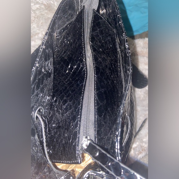 Big Buddha Black Patent Embossed Large Shoulder Bag EUC - Picture 3 of 10